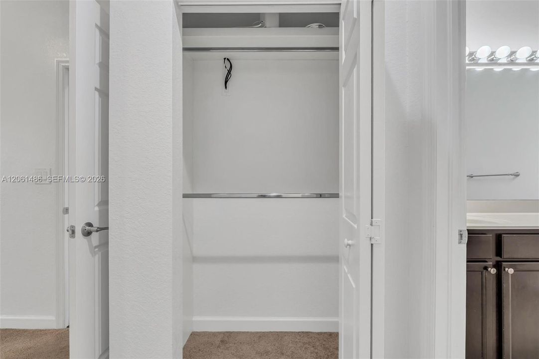 For Sale: $570,000 (4 beds, 2 baths, 1862 Square Feet)