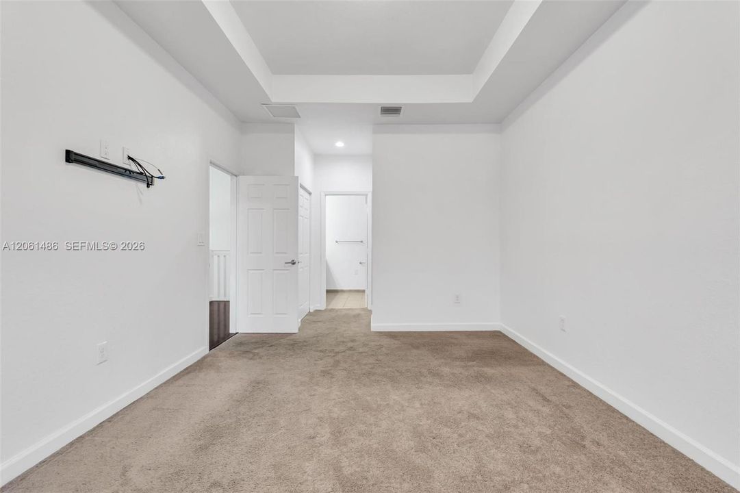 For Sale: $570,000 (4 beds, 2 baths, 1862 Square Feet)