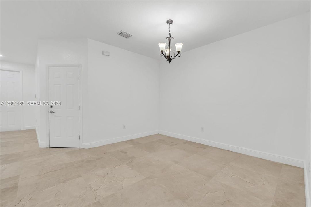 For Sale: $570,000 (4 beds, 2 baths, 1862 Square Feet)