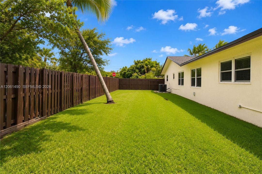 На продажу: $896,900 (3 спален, 2 ванн, 2847 Квадратных фут)