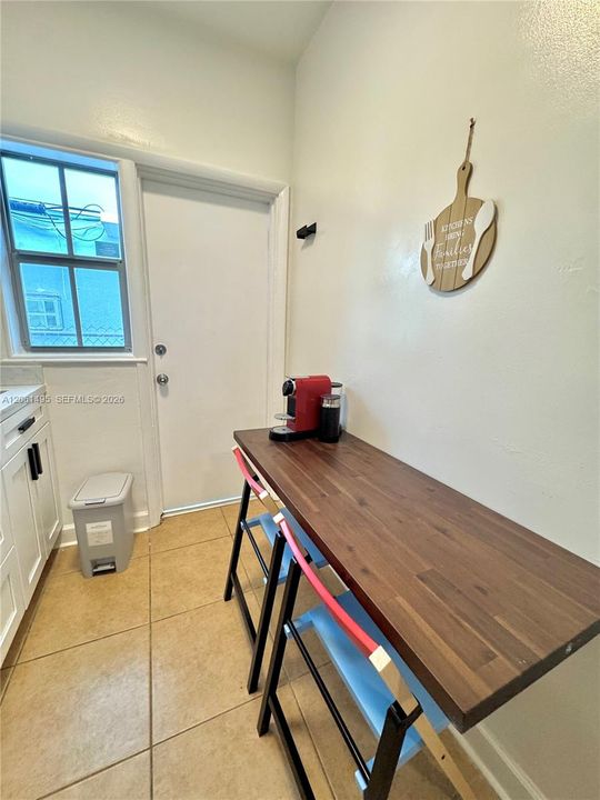 В аренду: $2,000 (0 спален, 1 ванн, 430 Квадратных фут)