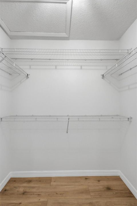 28_28. primary closet