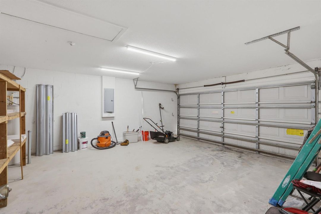 46_45. garage