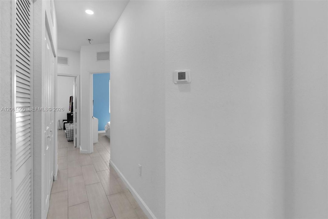 For Sale: $560,000 (3 beds, 2 baths, 1827 Square Feet)