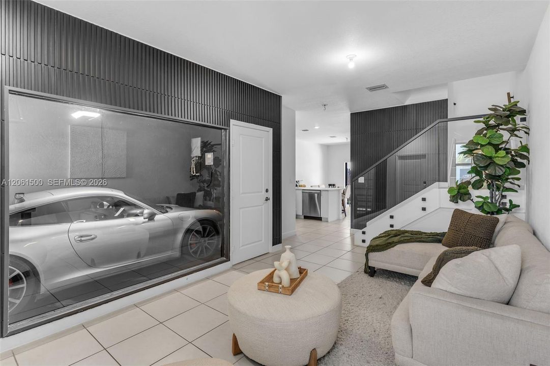 For Sale: $560,000 (3 beds, 2 baths, 1827 Square Feet)