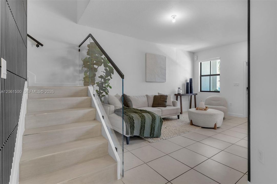 For Sale: $560,000 (3 beds, 2 baths, 1827 Square Feet)