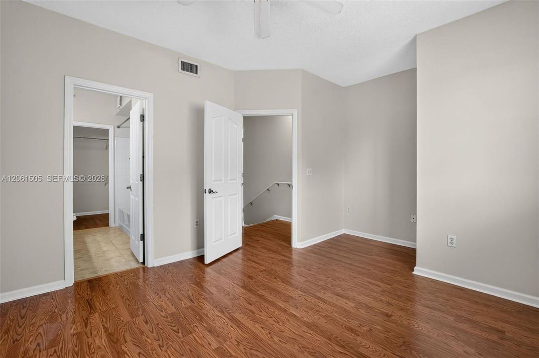 В аренду: $2,750 (2 спален, 2 ванн, 1175 Квадратных фут)