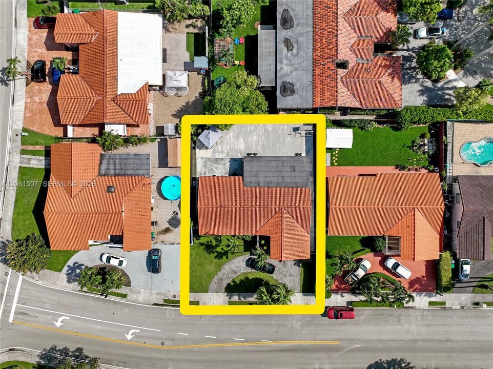 На продажу: $750,000 (3 спален, 2 ванн, 1638 Квадратных фут)