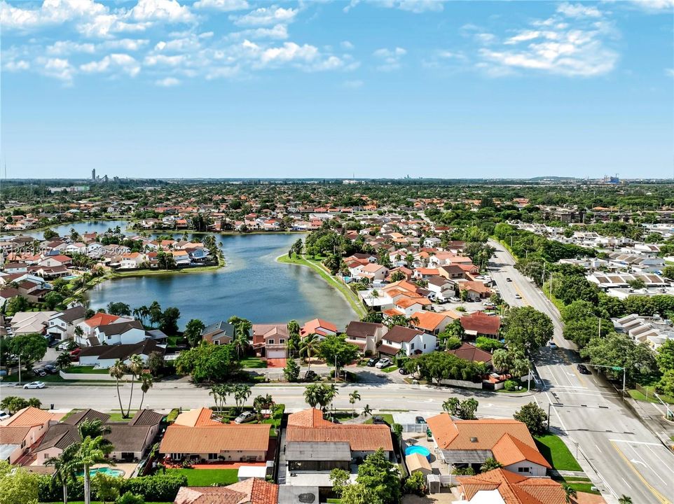 На продажу: $750,000 (3 спален, 2 ванн, 1638 Квадратных фут)