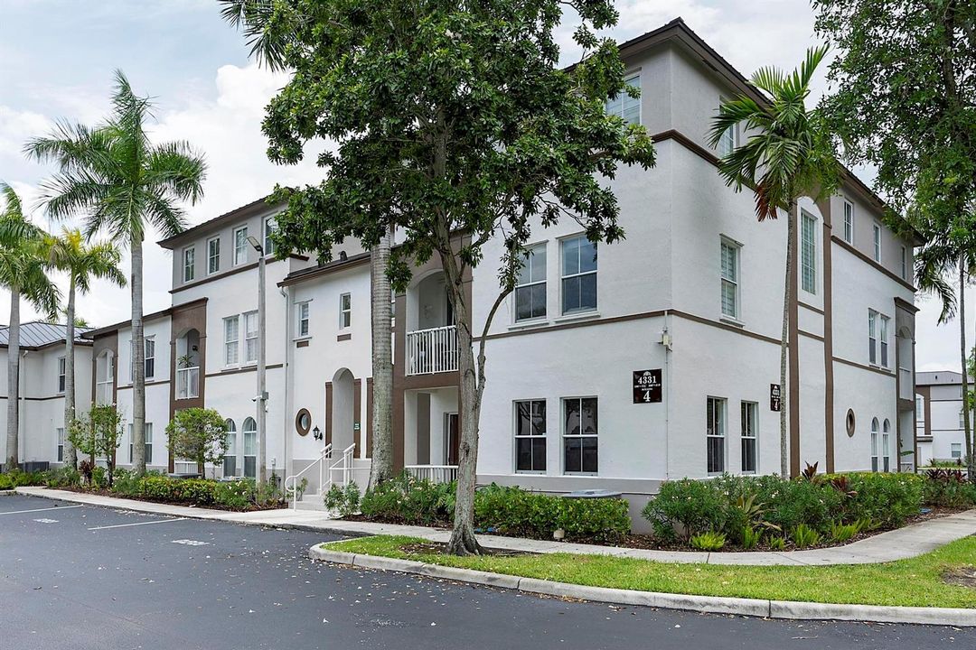 4331 Sw 160 Ave # 103 Miramar Fl 33027 -