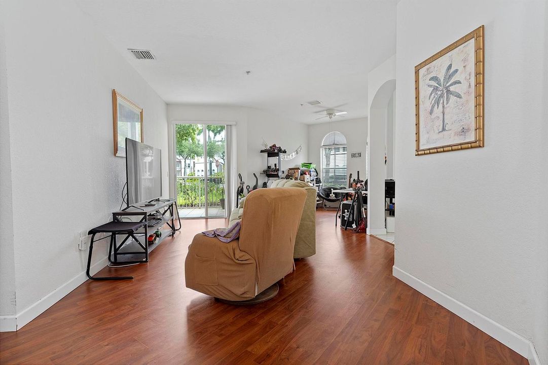4331 Sw 160 Ave # 103 Miramar Fl 33027 -
