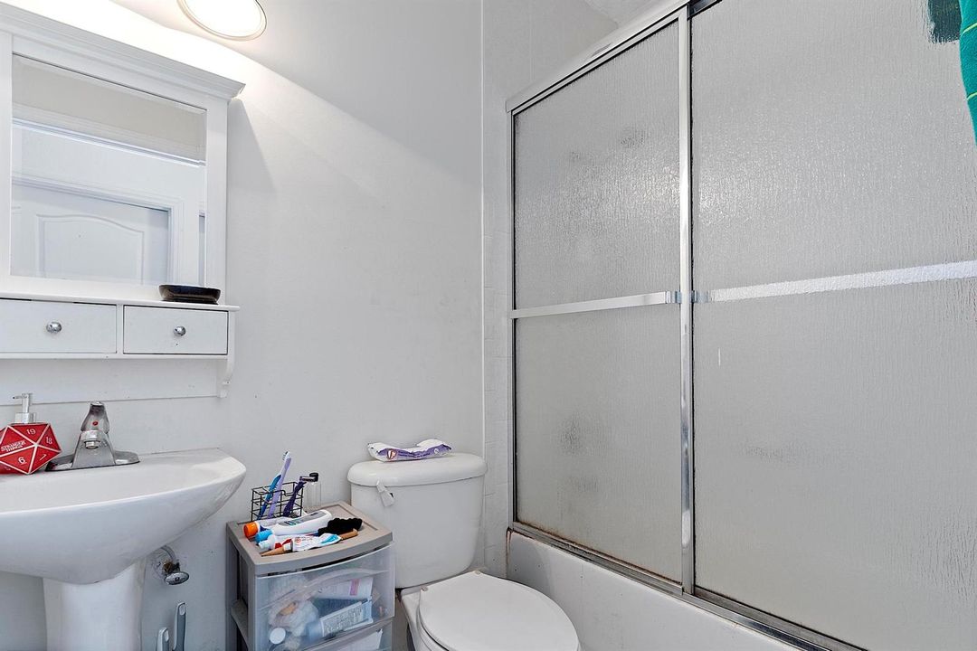4331 Sw 160 Ave # 103 Miramar Fl 33027 -