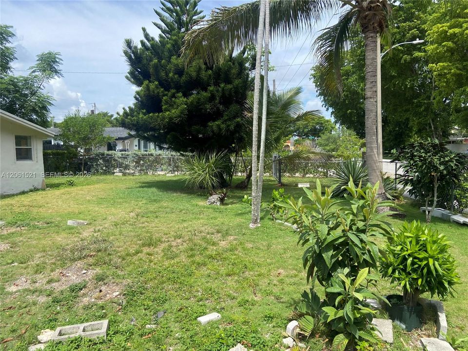 En Venta: $525,000 (3 camas, 1 baños, 1070 Pies cuadrados)