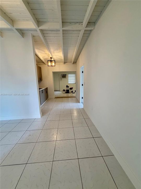 En Renta: $2,950 (3 camas, 1 baños, 1100 Pies cuadrados)