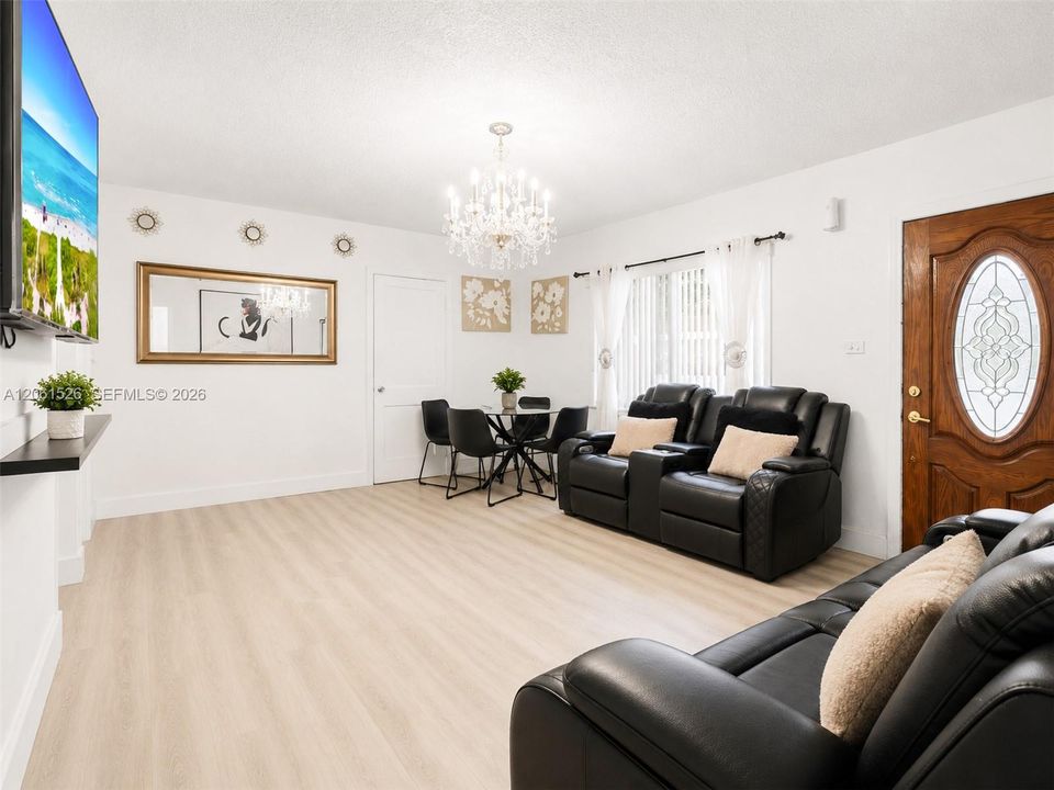 На продажу: $899,000 (5 спален, 4 ванн, 0 Квадратных фут)