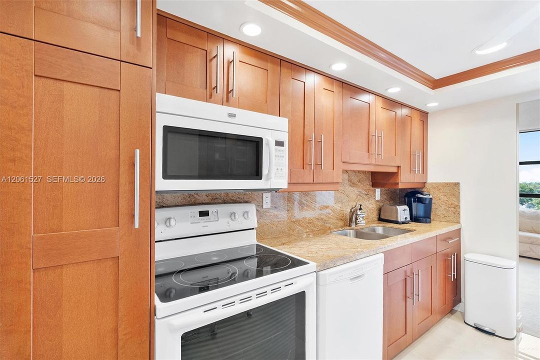 En Venta: $325,000 (2 camas, 2 baños, 1430 Pies cuadrados)