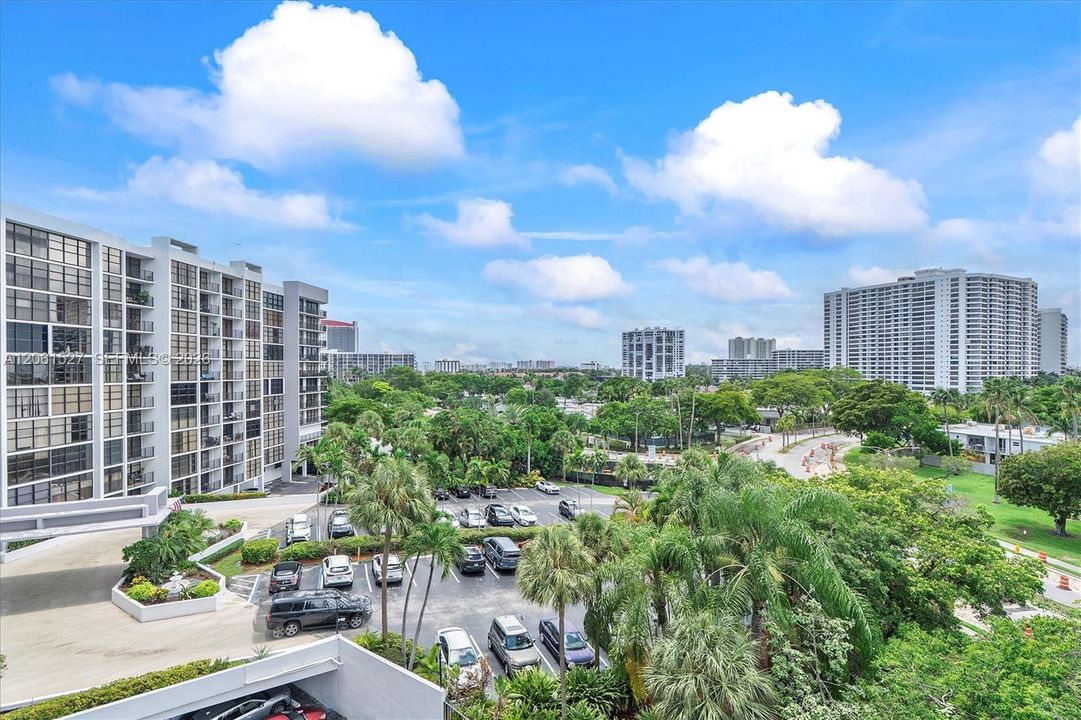 En Venta: $325,000 (2 camas, 2 baños, 1430 Pies cuadrados)