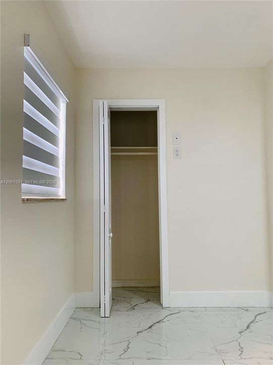 В аренду: $3,399 (3 спален, 1 ванн, 1025 Квадратных фут)
