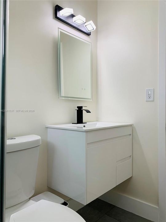 В аренду: $3,399 (3 спален, 1 ванн, 1025 Квадратных фут)