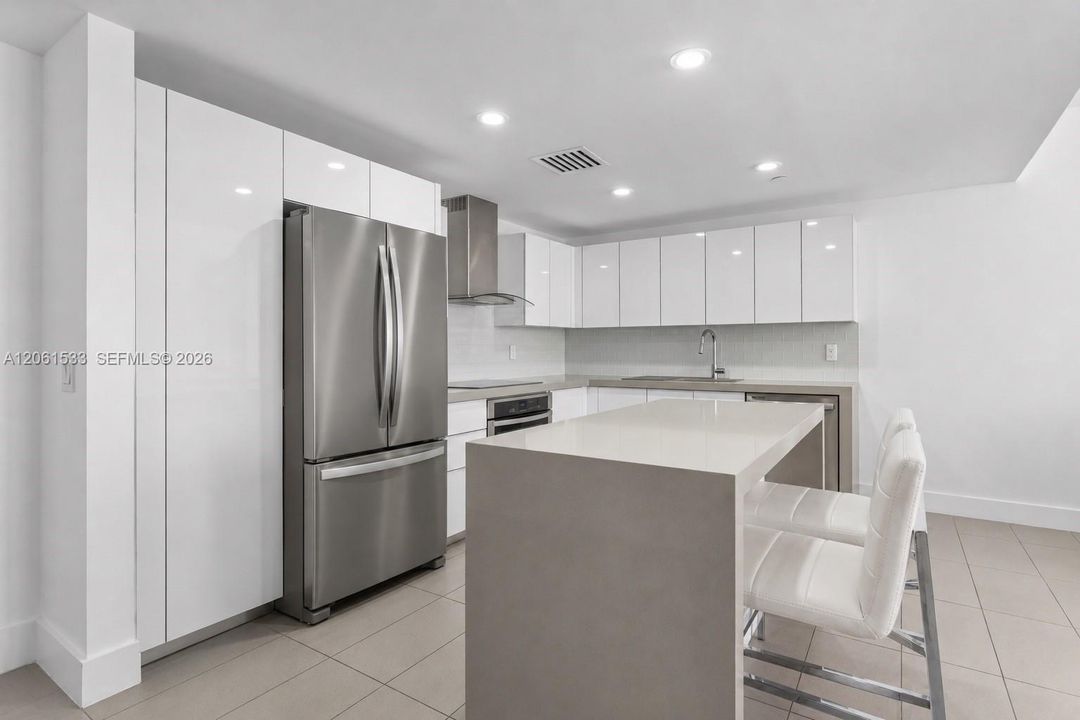 В аренду: $2,950 (1 спален, 1 ванн, 754 Квадратных фут)