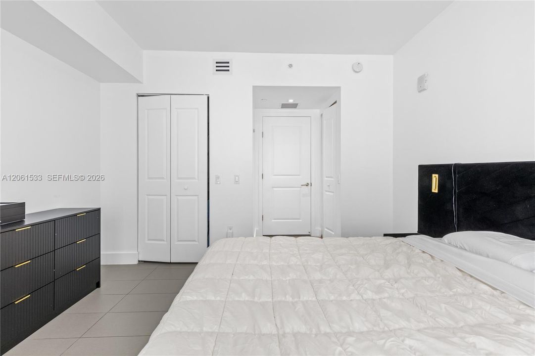 В аренду: $2,950 (1 спален, 1 ванн, 754 Квадратных фут)