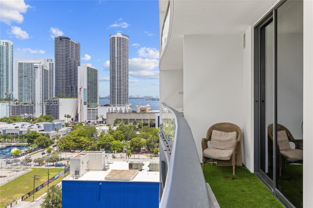 В аренду: $2,950 (1 спален, 1 ванн, 754 Квадратных фут)