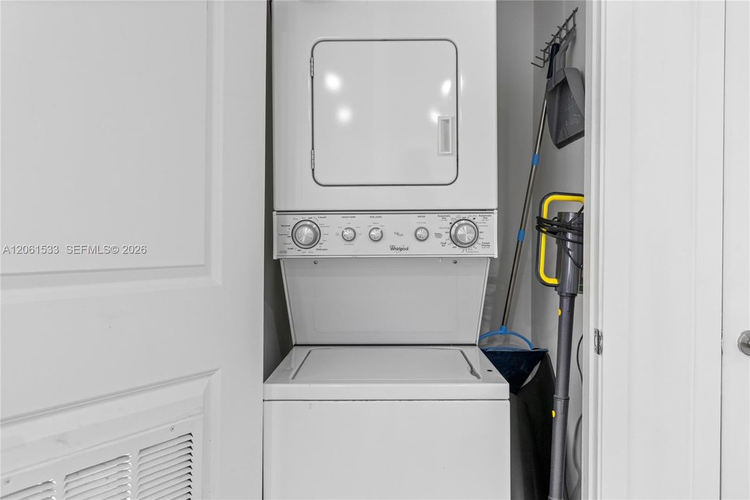 В аренду: $2,950 (1 спален, 1 ванн, 754 Квадратных фут)