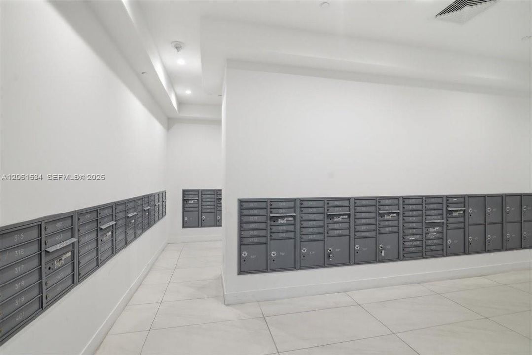 В аренду: $2,600 (1 спален, 1 ванн, 672 Квадратных фут)