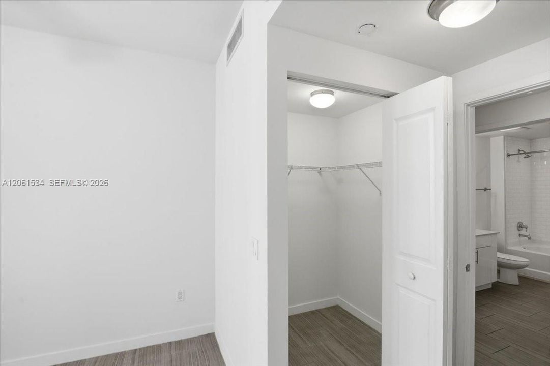 В аренду: $2,600 (1 спален, 1 ванн, 672 Квадратных фут)