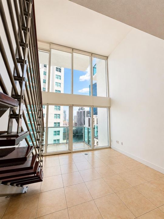 En Venta: $425,000 (1 camas, 1 baños, 952 Pies cuadrados)