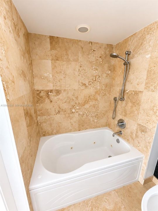 En Venta: $425,000 (1 camas, 1 baños, 952 Pies cuadrados)