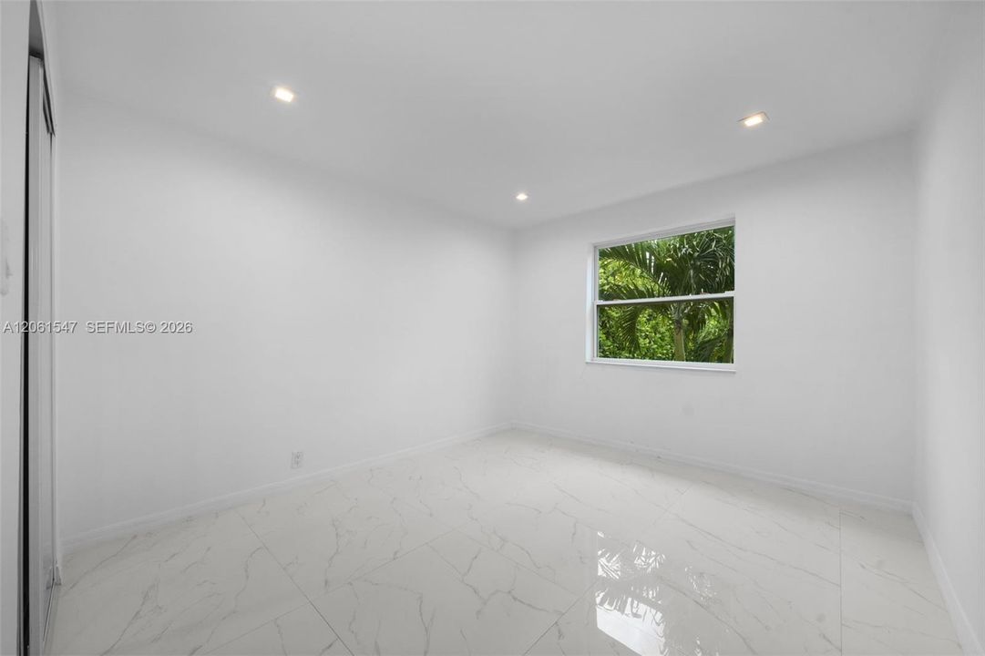 For Rent: $3,000 (3 beds, 2 baths, 1150 Square Feet)