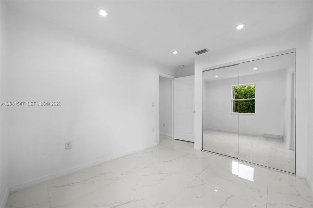For Rent: $3,000 (3 beds, 2 baths, 1150 Square Feet)