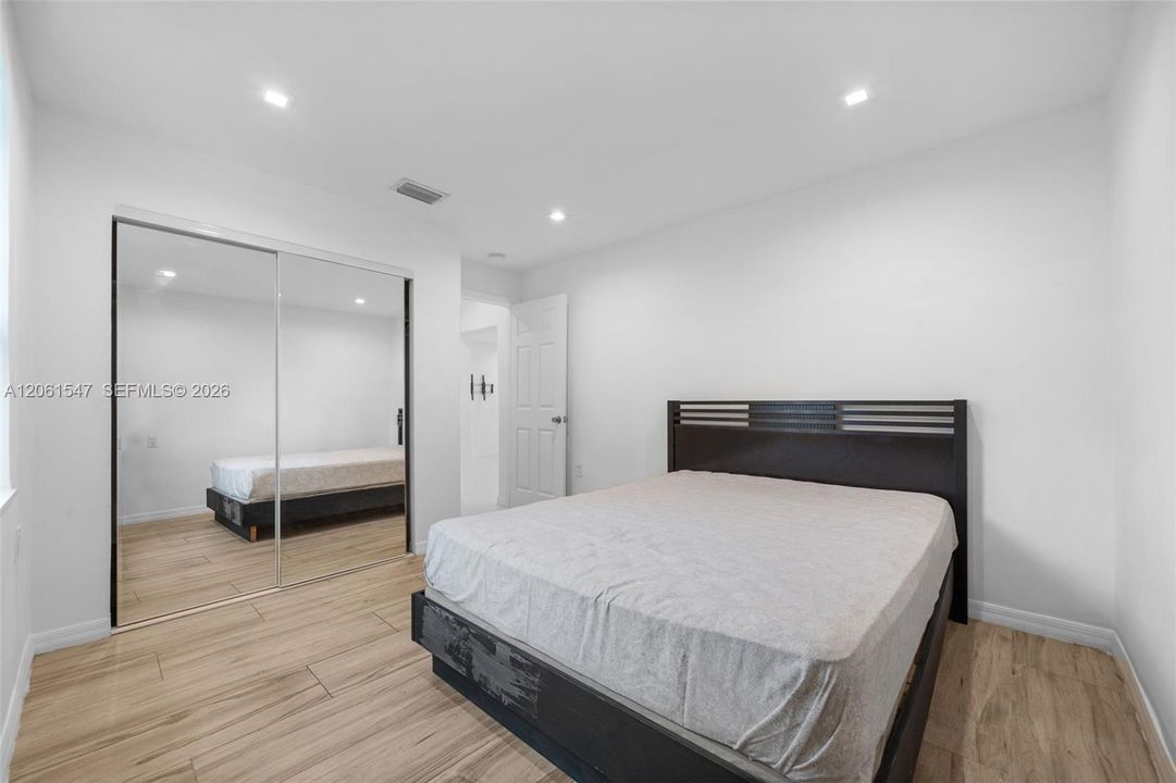For Rent: $3,000 (3 beds, 2 baths, 1150 Square Feet)