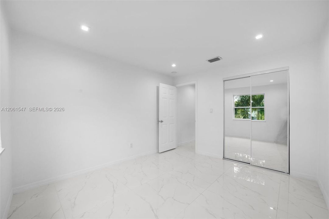 For Rent: $3,000 (3 beds, 2 baths, 1150 Square Feet)