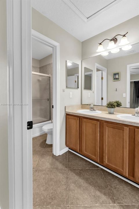 For Sale: $299,900 (3 beds, 2 baths, 2029 Square Feet)