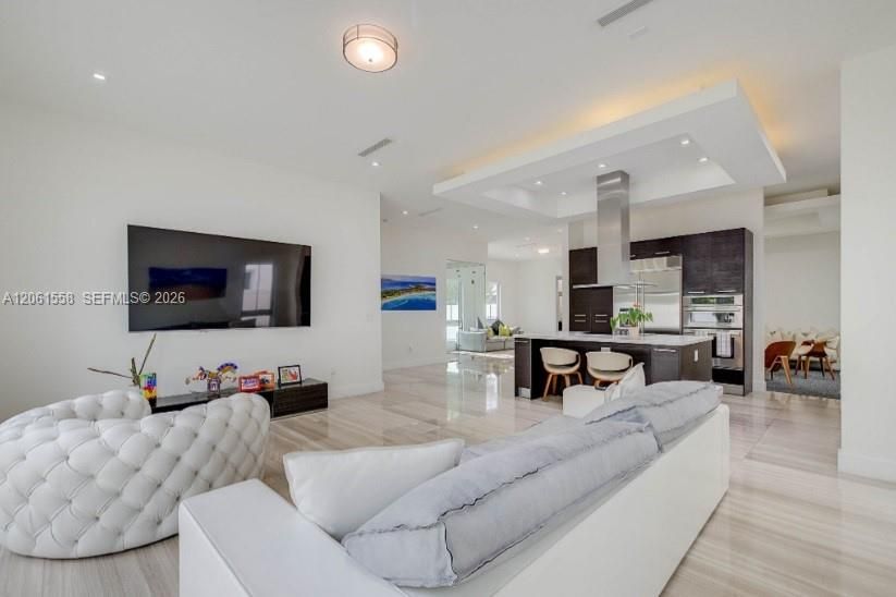 На продажу: $1,600,000 (5 спален, 4 ванн, 3634 Квадратных фут)