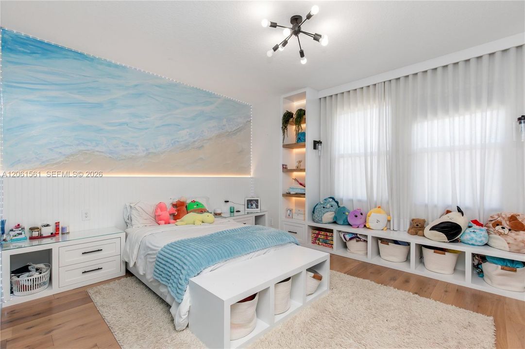 En Renta: $16,000 (6 camas, 5 baños, 4331 Pies cuadrados)