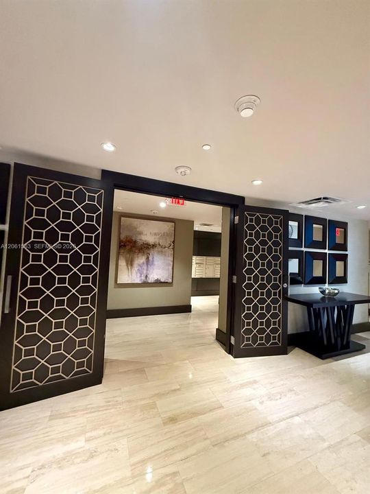 ELEVATOR LOBBY