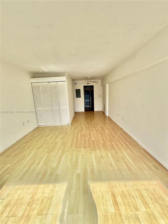 В аренду: $1,700 (0 спален, 1 ванн, 435 Квадратных фут)