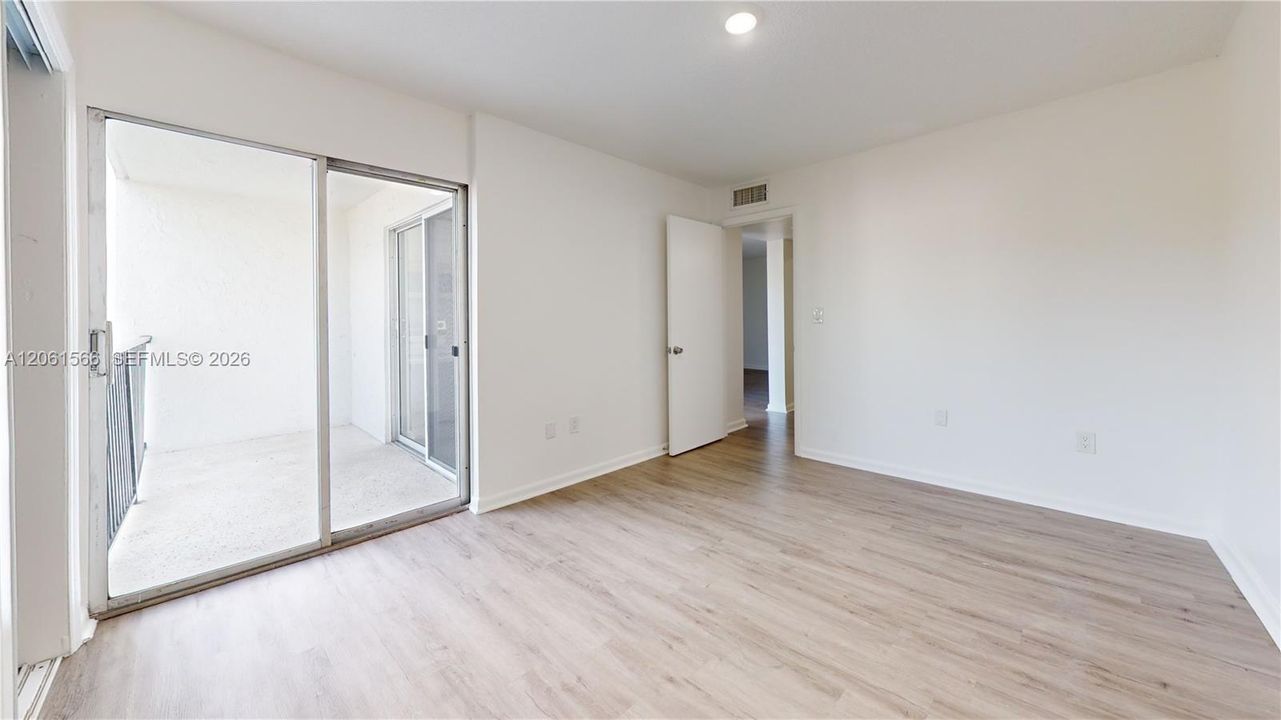 В аренду: $2,100 (2 спален, 1 ванн, 39116 Квадратных фут)
