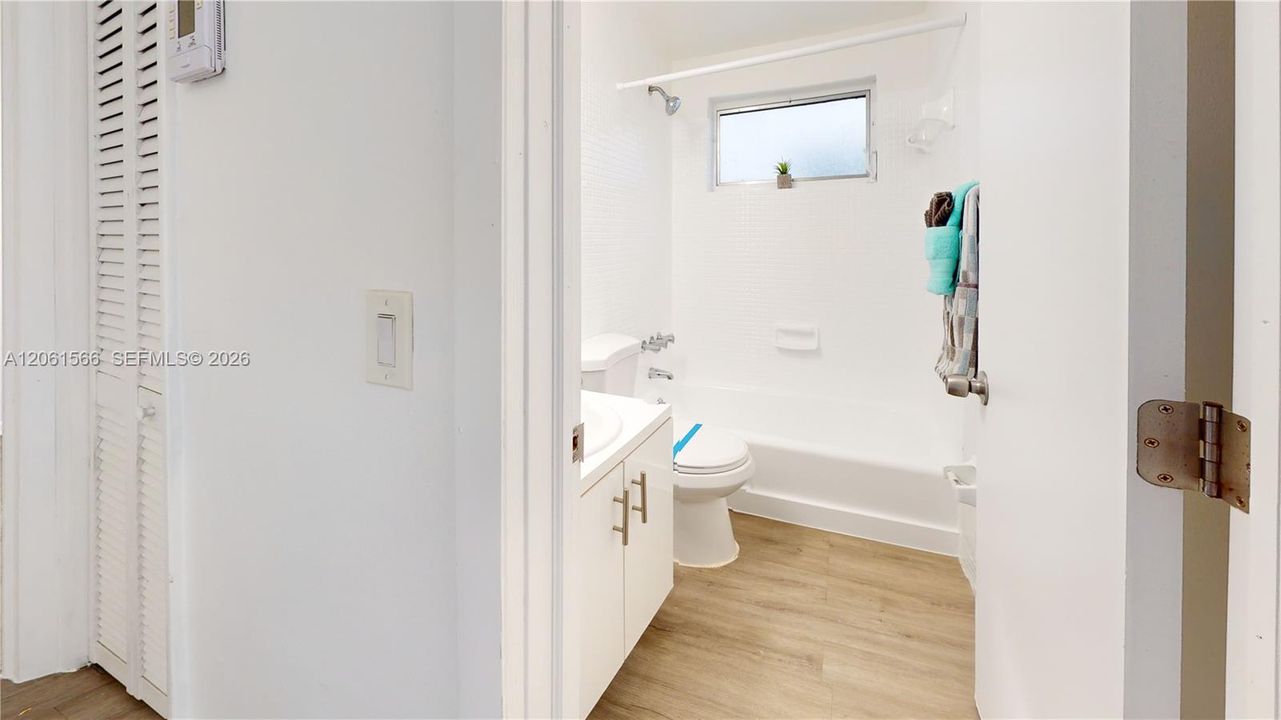 В аренду: $2,100 (2 спален, 1 ванн, 39116 Квадратных фут)