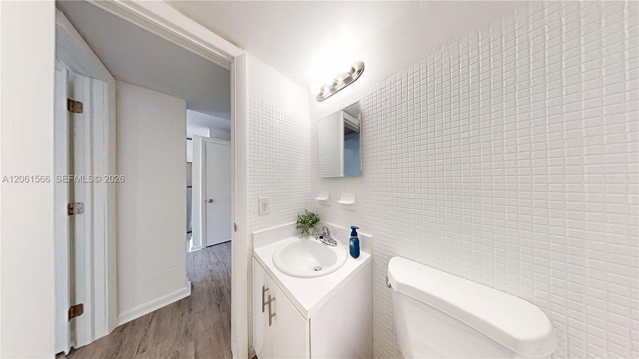 В аренду: $2,100 (2 спален, 1 ванн, 39116 Квадратных фут)