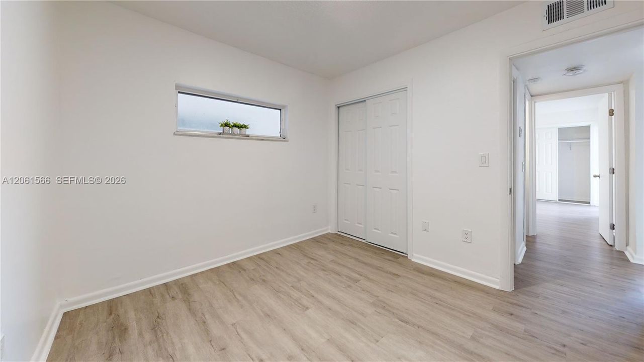 В аренду: $2,100 (2 спален, 1 ванн, 39116 Квадратных фут)