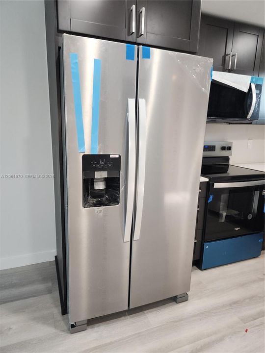На продажу: $119,900 (1 спален, 1 ванн, 640 Квадратных фут)