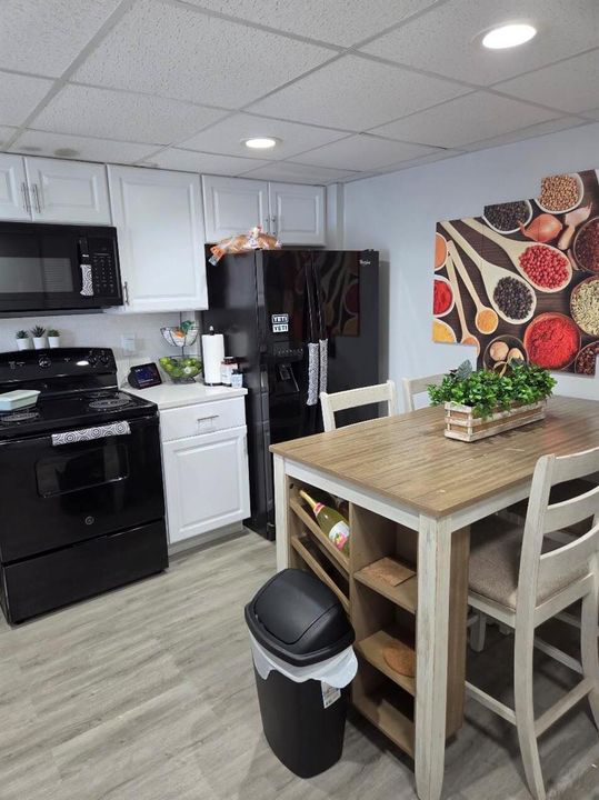 Kitchen 3 furn