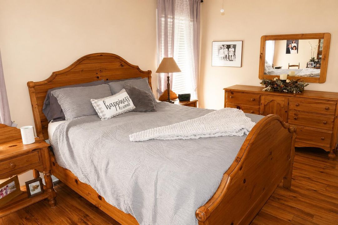 Bedroom 1 - 2