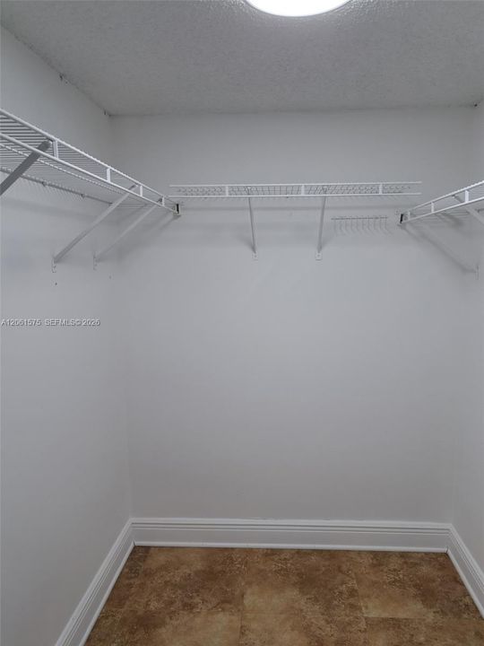 В аренду: $2,650 (3 спален, 2 ванн, 1240 Квадратных фут)