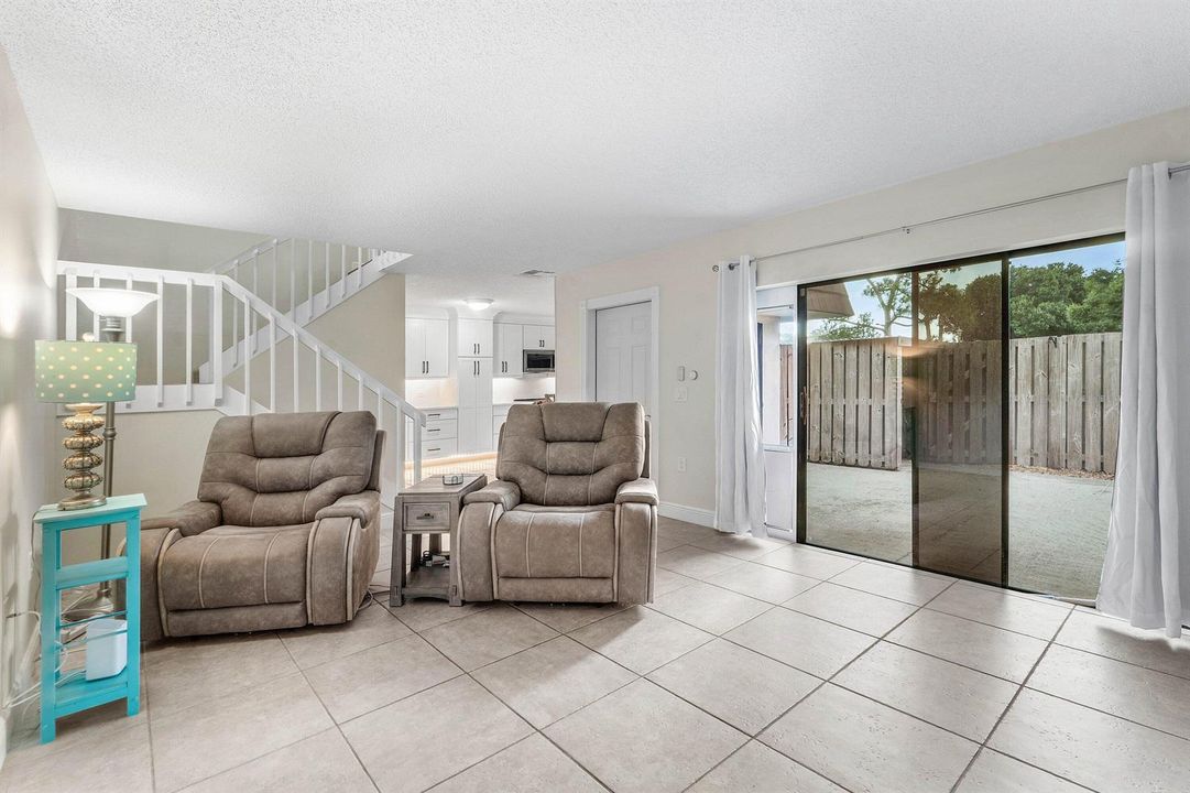 009-102410thLane-PalmBeachGardens-FL-334