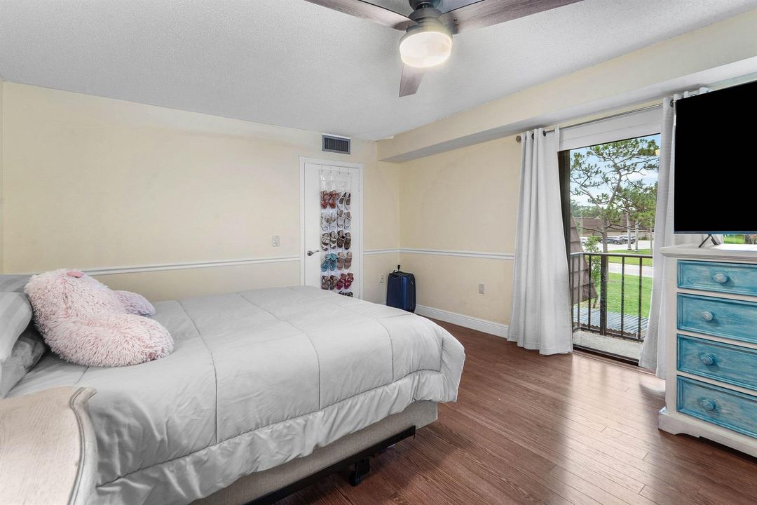 023-102410thLane-PalmBeachGardens-FL-334